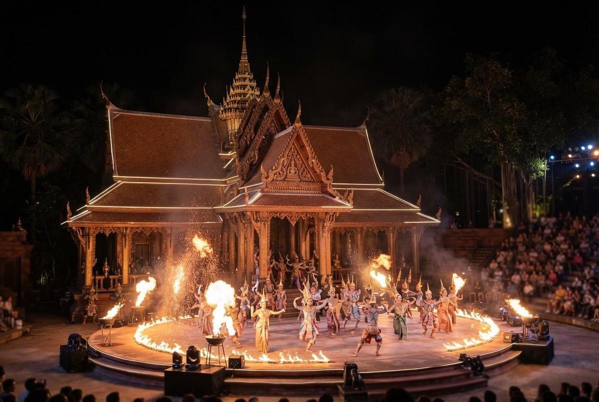 Alangkarn Show with dinner Pattaya