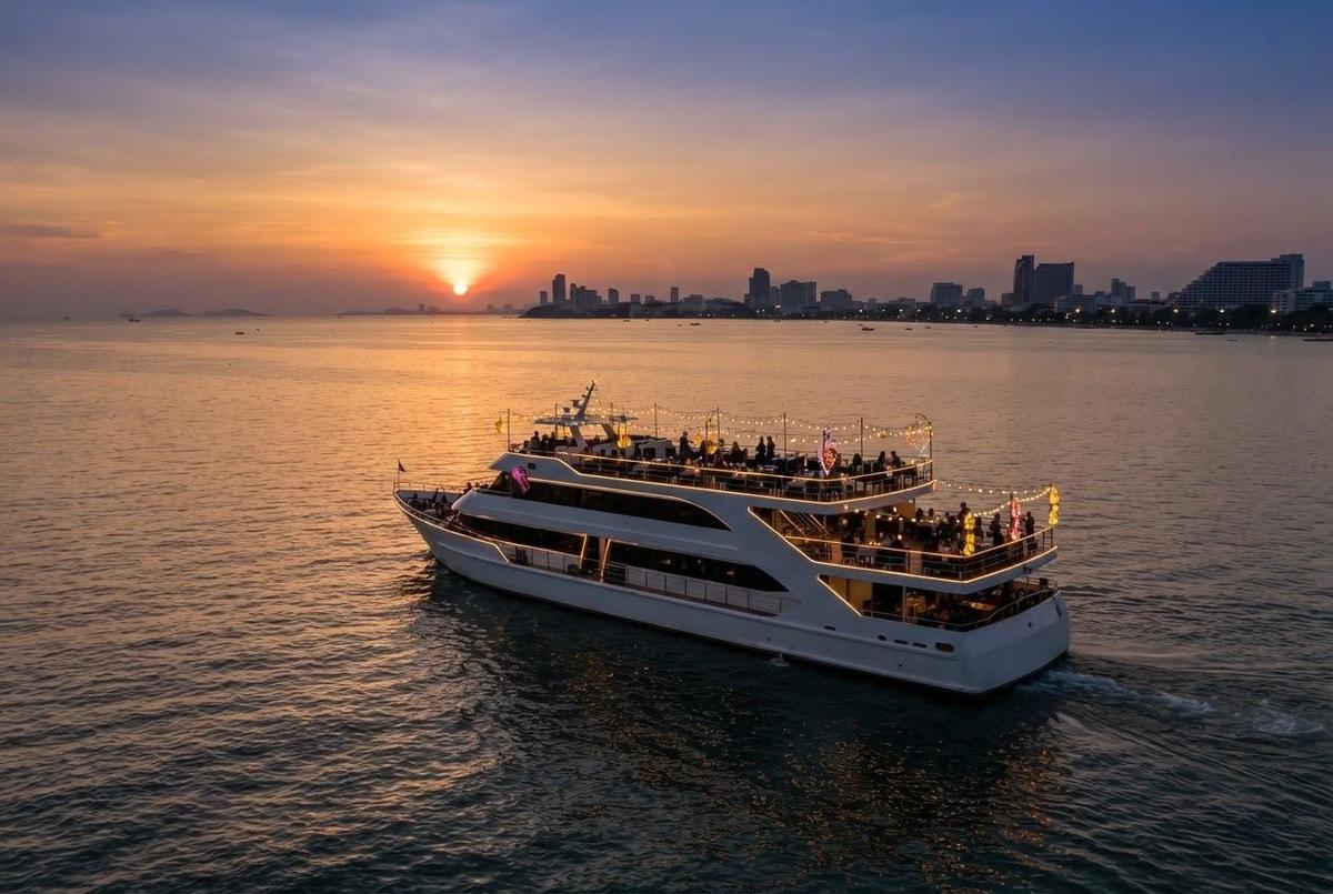 Ocean Sky sunset dinner cruise Pattaya Bay