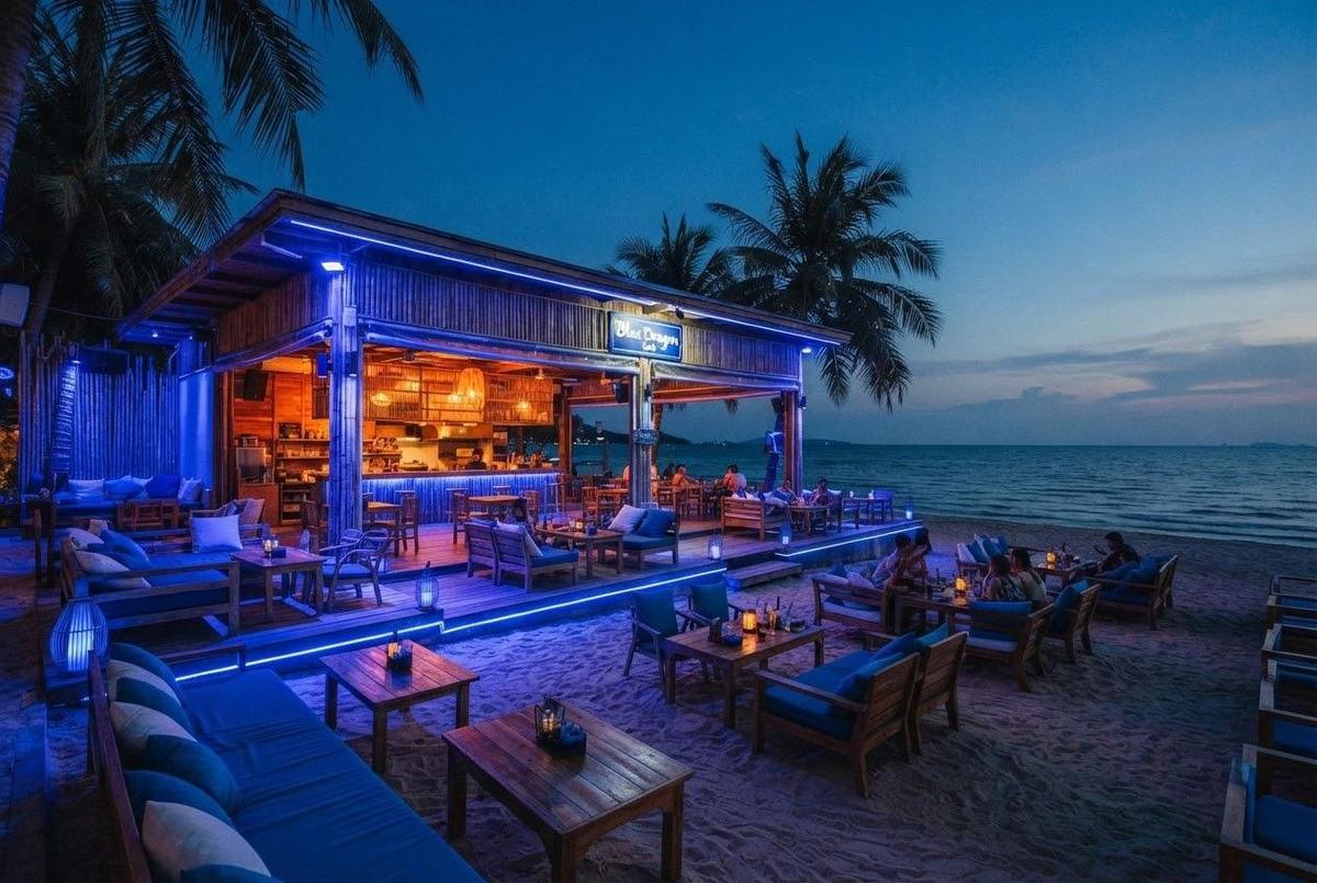 Blue Dragon Cafe and Beach Club